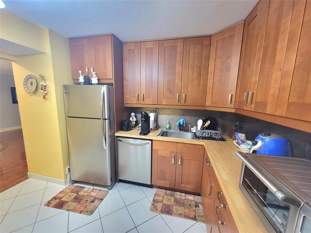 8260 SW 24th Street 6203, North Lauderdale, FL 33068