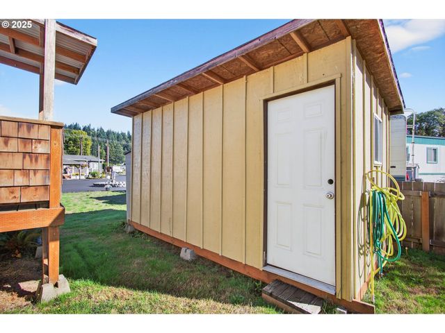 601 E Columbia River Hwy 34, Clatskanie, OR 97016