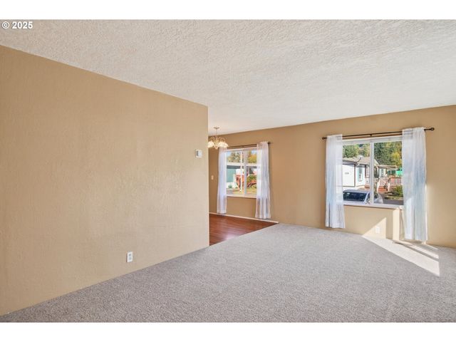 601 E Columbia River Hwy 34, Clatskanie, OR 97016