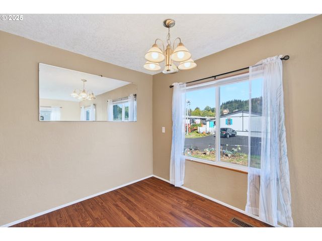 601 E Columbia River Hwy 34, Clatskanie, OR 97016