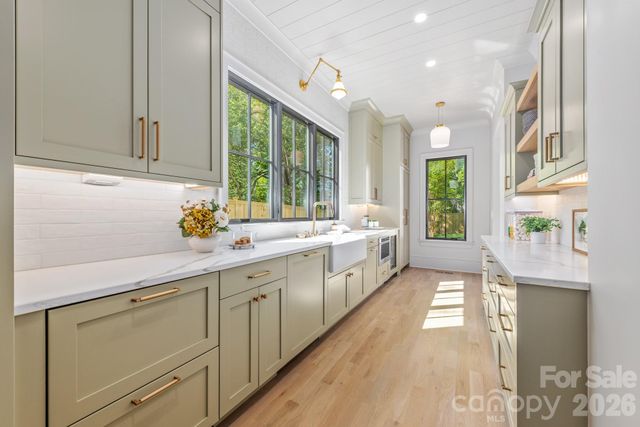 4110 Melchor Avenue, Charlotte, NC 28211