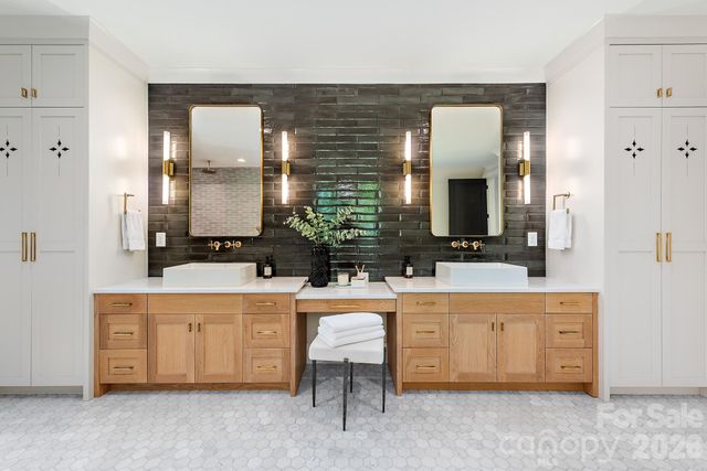 4110 Melchor Avenue, Charlotte, NC 28211