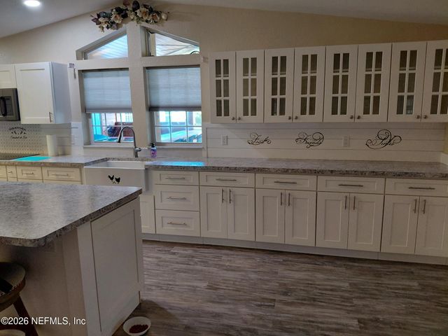 118 ROBIN Road, Pomona Park, FL 32181