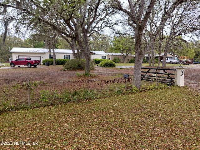 118 ROBIN Road, Pomona Park, FL 32181