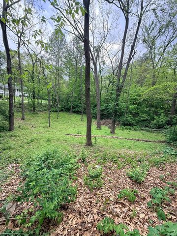 1310 E Prairie Drive, Bloomington, IN 47408