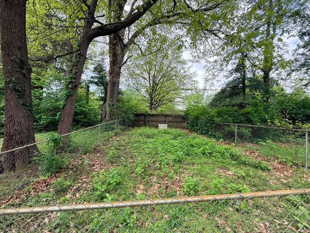 1310 E Prairie Drive, Bloomington, IN 47408