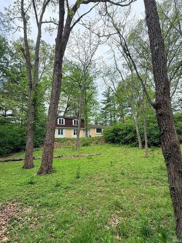 1310 E Prairie Drive, Bloomington, IN 47408