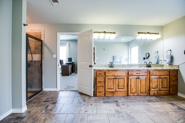 6121 Hallye Court, San Angelo, TX 76904
