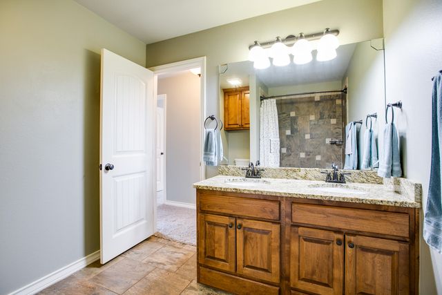 6121 Hallye Court, San Angelo, TX 76904