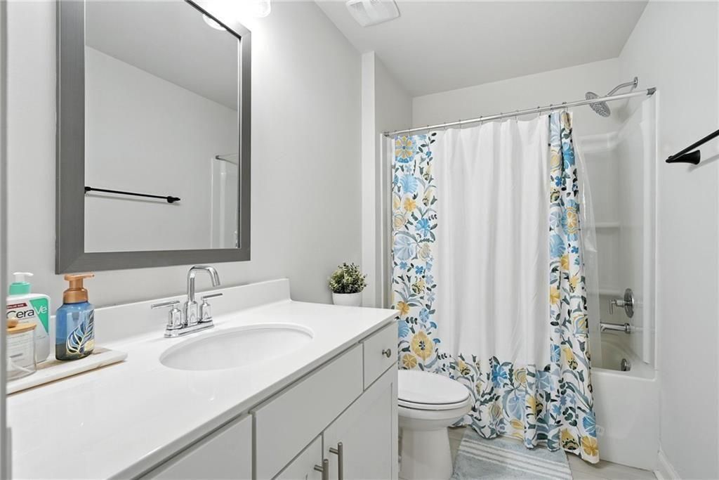 Image 27 of property listing at 3411 SWALLOWTAIL Terrace, Duluth, GA 30096