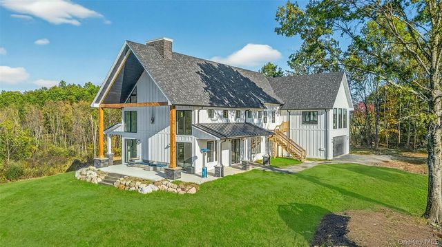 6 Misty Ridge Road, Gardiner, NY 12525