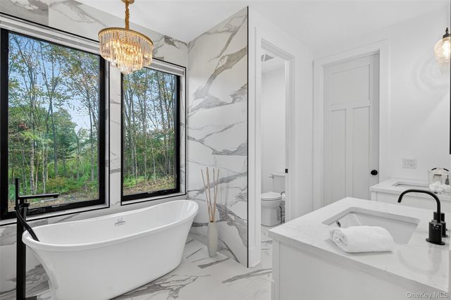 6 Misty Ridge Road, Gardiner, NY 12525