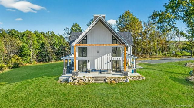 6 Misty Ridge Road, Gardiner, NY 12525