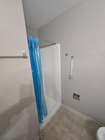 666 Mill St 11, Belleville Twp., NJ 07109