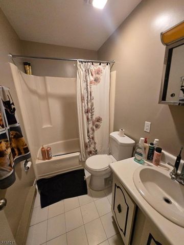 666 Mill St 11, Belleville Twp., NJ 07109