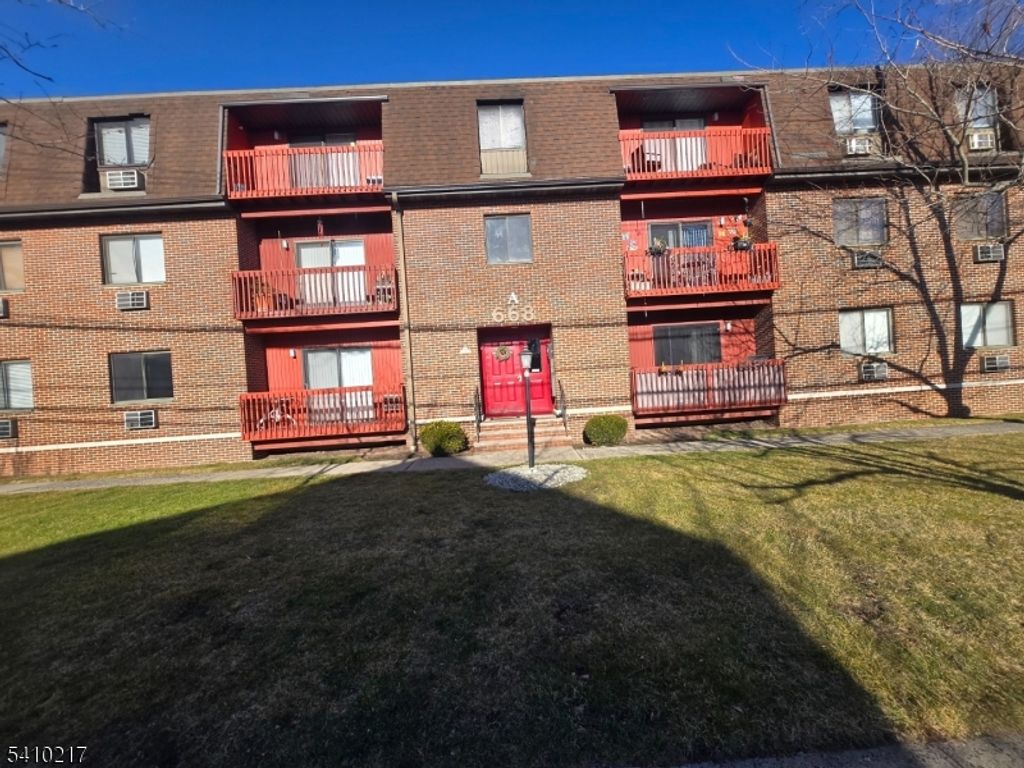 666 Mill St 11, Belleville Twp., NJ 07109