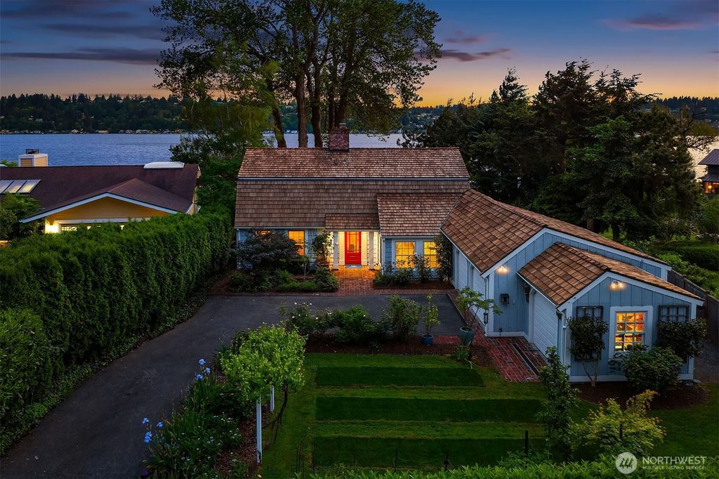 15011 58th Lane NE, Kenmore, WA 98028