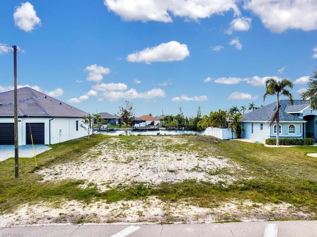 1702 Old Burnt Store RD N, Cape Coral, FL 33993