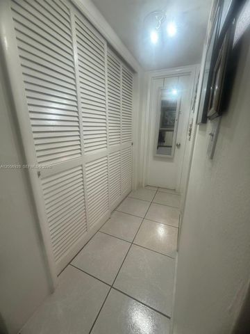 1540 NE 191st St 140, Miami, FL 33179