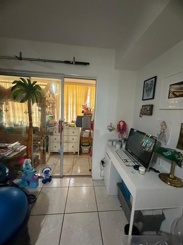 1540 NE 191st St 140, Miami, FL 33179