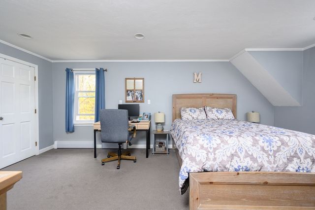 67 School St, Hanover, MA 02339