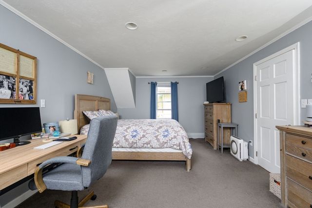 67 School St, Hanover, MA 02339