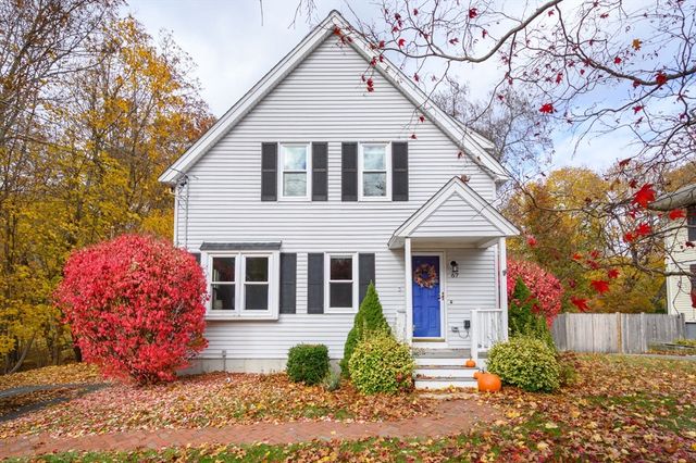 67 School St, Hanover, MA 02339