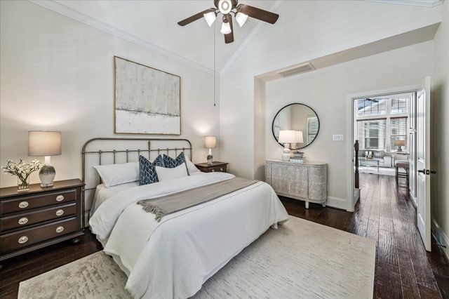 734 Nicholson, Houston, TX 77007