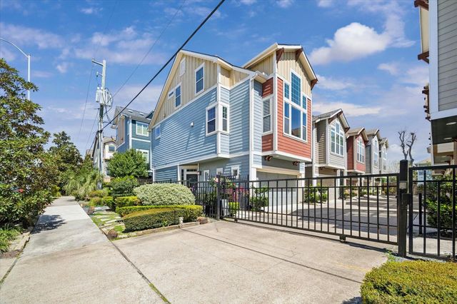 734 Nicholson, Houston, TX 77007