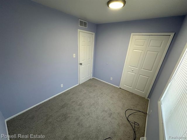 472 Kenilworth Avenue, Pontiac, MI 48342