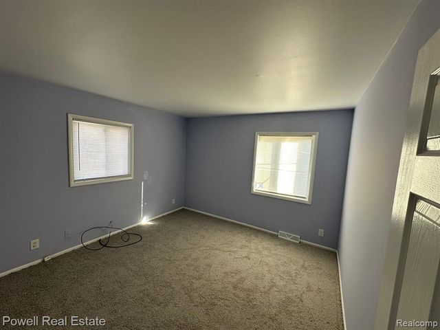 472 Kenilworth Avenue, Pontiac, MI 48342