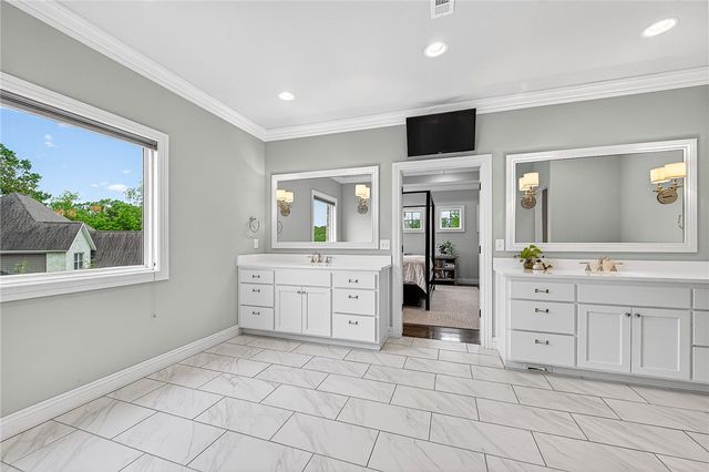 1505 & 1507 Fontaine Court, Centerton, AR 72719