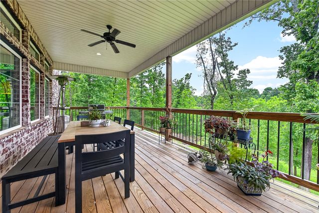 1505 & 1507 Fontaine Court, Centerton, AR 72719