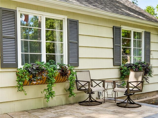 9 Oakwood Ln, Wheatland, NY 14546