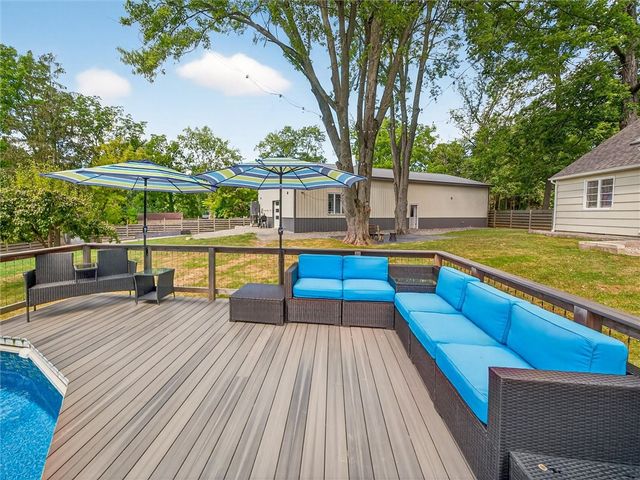 9 Oakwood Ln, Wheatland, NY 14546