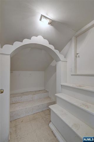 27 Old Short Hills Road, West Orange, NJ 07052