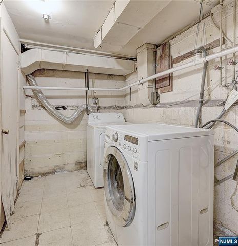 27 Old Short Hills Road, West Orange, NJ 07052