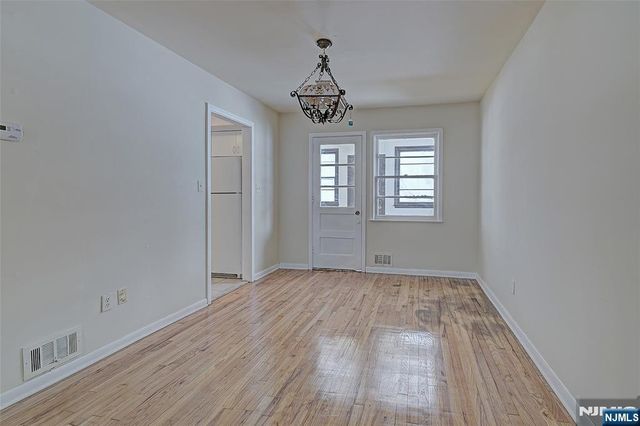 27 Old Short Hills Road, West Orange, NJ 07052