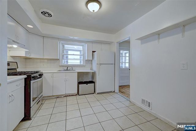 27 Old Short Hills Road, West Orange, NJ 07052