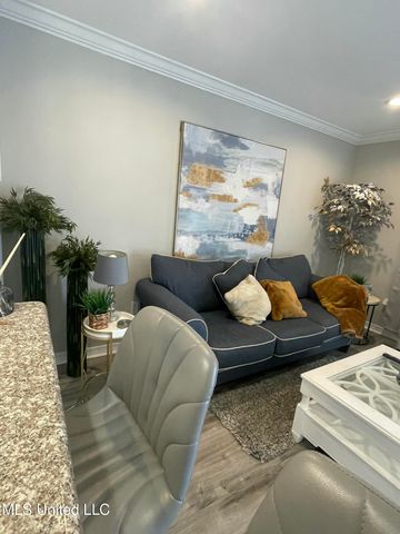 1282 Beach Boulevard, 204, Biloxi, MS 39530