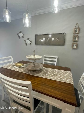 1282 Beach Boulevard, 204, Biloxi, MS 39530