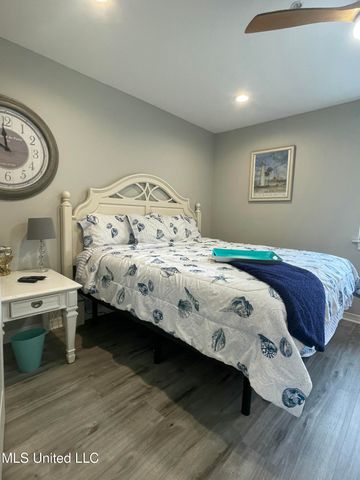 1282 Beach Boulevard, 204, Biloxi, MS 39530