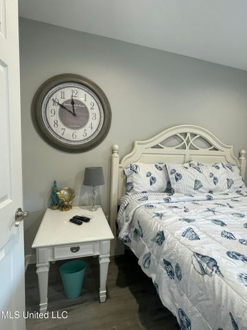 1282 Beach Boulevard, 204, Biloxi, MS 39530