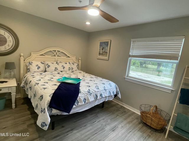 1282 Beach Boulevard, 204, Biloxi, MS 39530