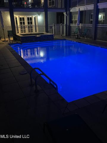 1282 Beach Boulevard, 204, Biloxi, MS 39530