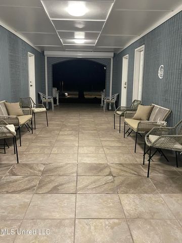 1282 Beach Boulevard, 204, Biloxi, MS 39530