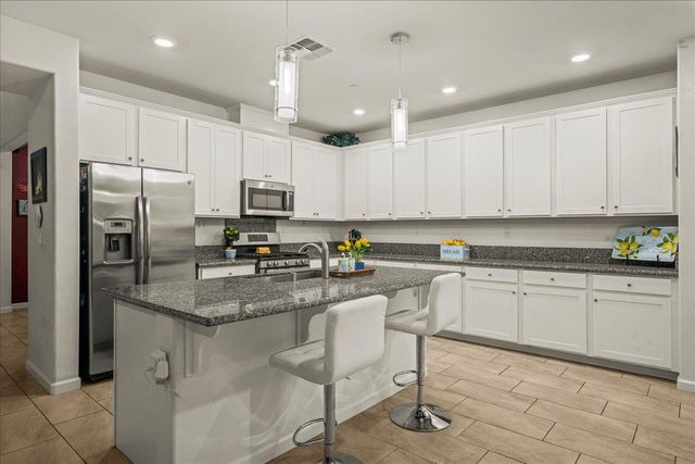 12791 Evanston Way, Rancho Cordova, CA 95742