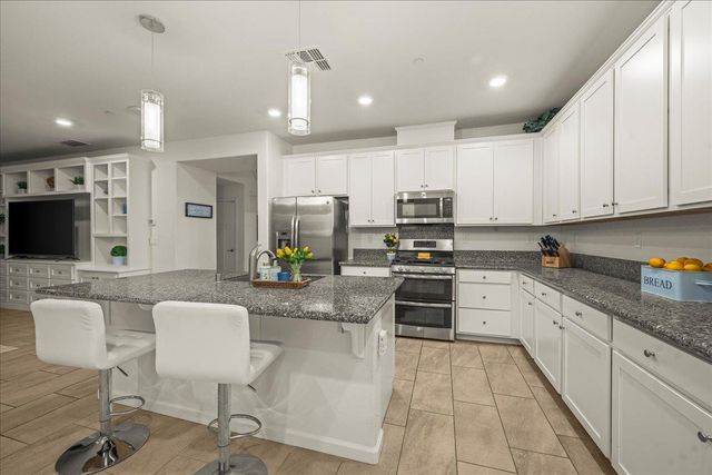 12791 Evanston Way, Rancho Cordova, CA 95742