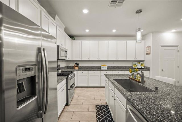 12791 Evanston Way, Rancho Cordova, CA 95742