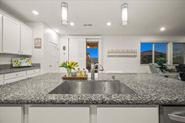 12791 Evanston Way, Rancho Cordova, CA 95742